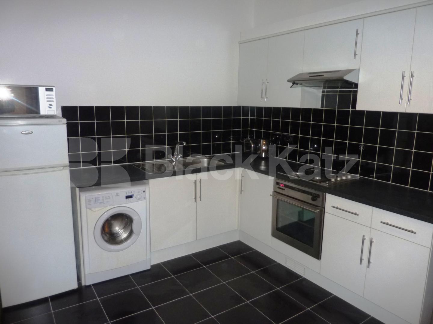 			NEW INSTRUCTION / GREAT LOCATION / BRAND NEWLY REFURBISHED , 2 Bedroom, 1 bath, 1 reception Flat			 Portobello Road, Ladbroke Grove